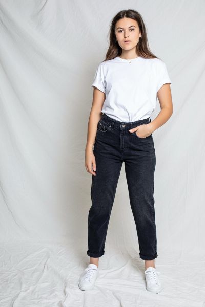 Kuyichi Nora Mom Jeans Loose-Tapered Schwarz Fairtrade